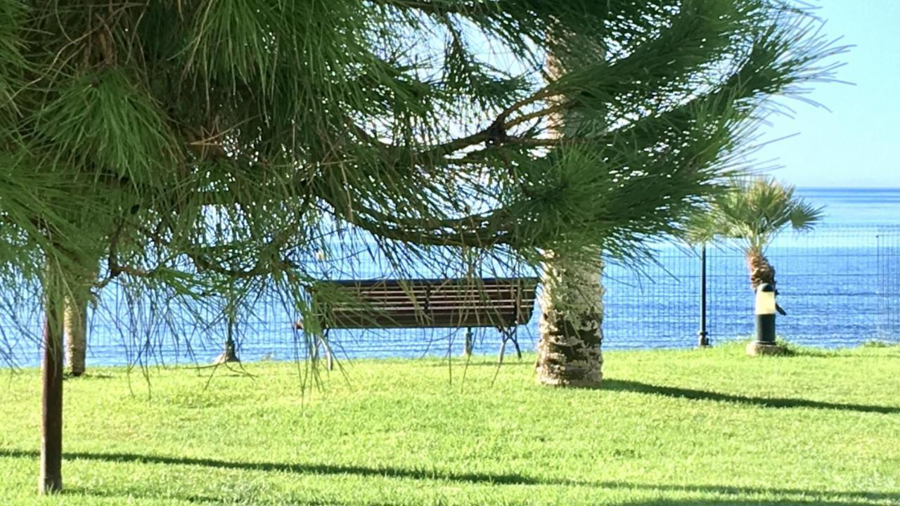 Mi Capricho 2B1 Beachfront Complex-Apartment Beachside With Sea Views Sitio de Calahonda エクステリア 写真